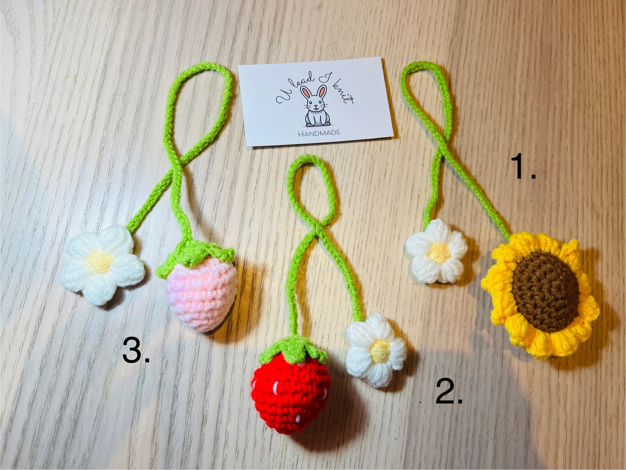 Crochet Bookmark / Curtain Tieback (Multi-Functional)
Sunflower 🌻 | Red Strawberry 🍓 | Pink Strawberry 🍓💗