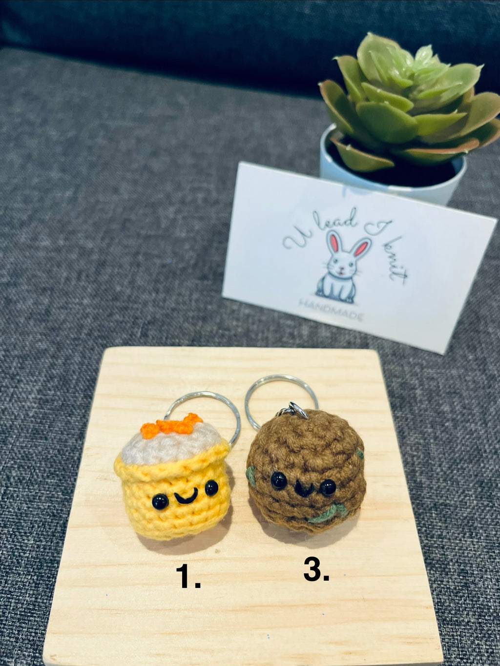 Crochet Siu Mai & Beef Ball, Cute Dim Sum Keychain, Chinese Food Bag Charm, Handmade Foodie Gift