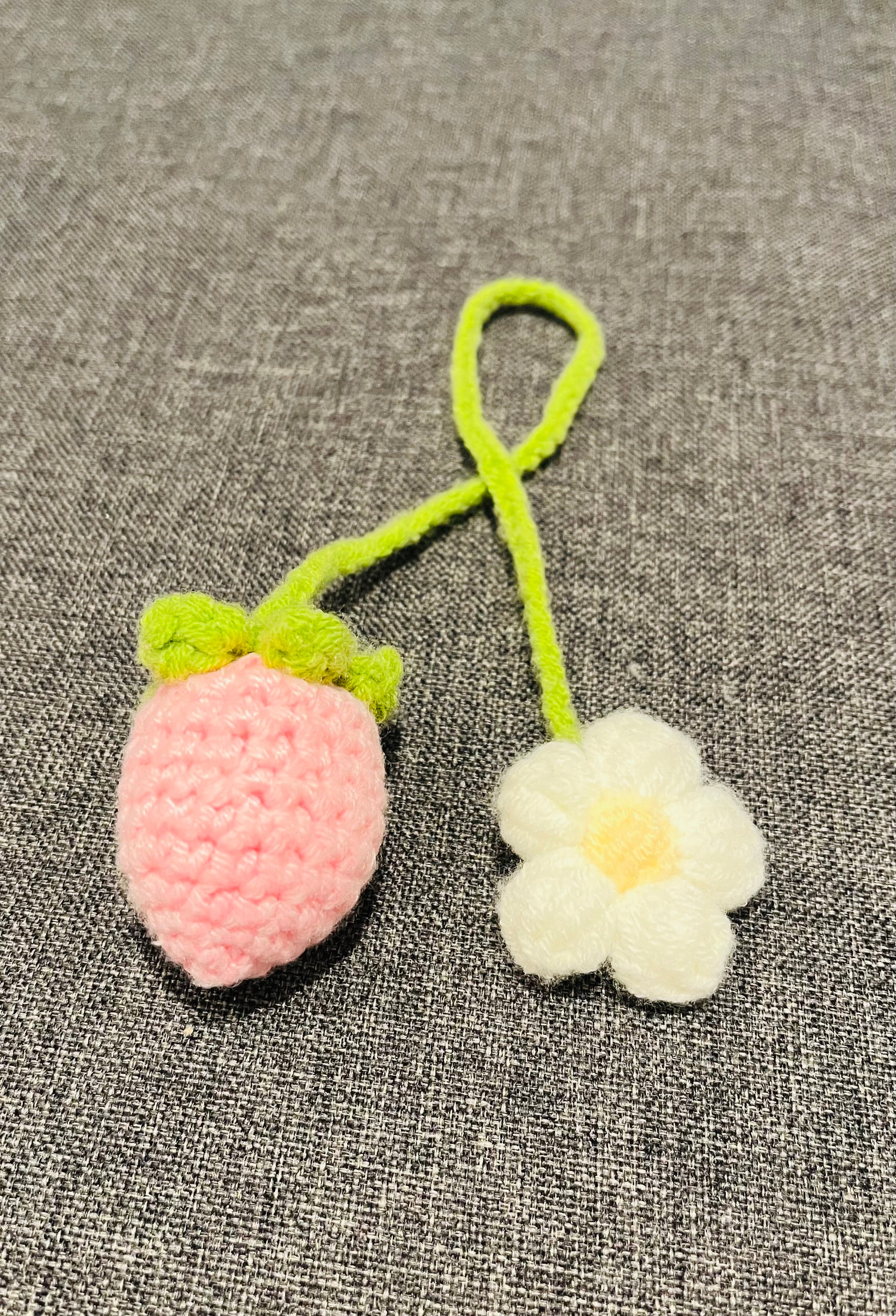 Crochet Bookmark / Curtain Tieback (Multi-Functional)
Sunflower 🌻 | Red Strawberry 🍓 | Pink Strawberry 🍓💗