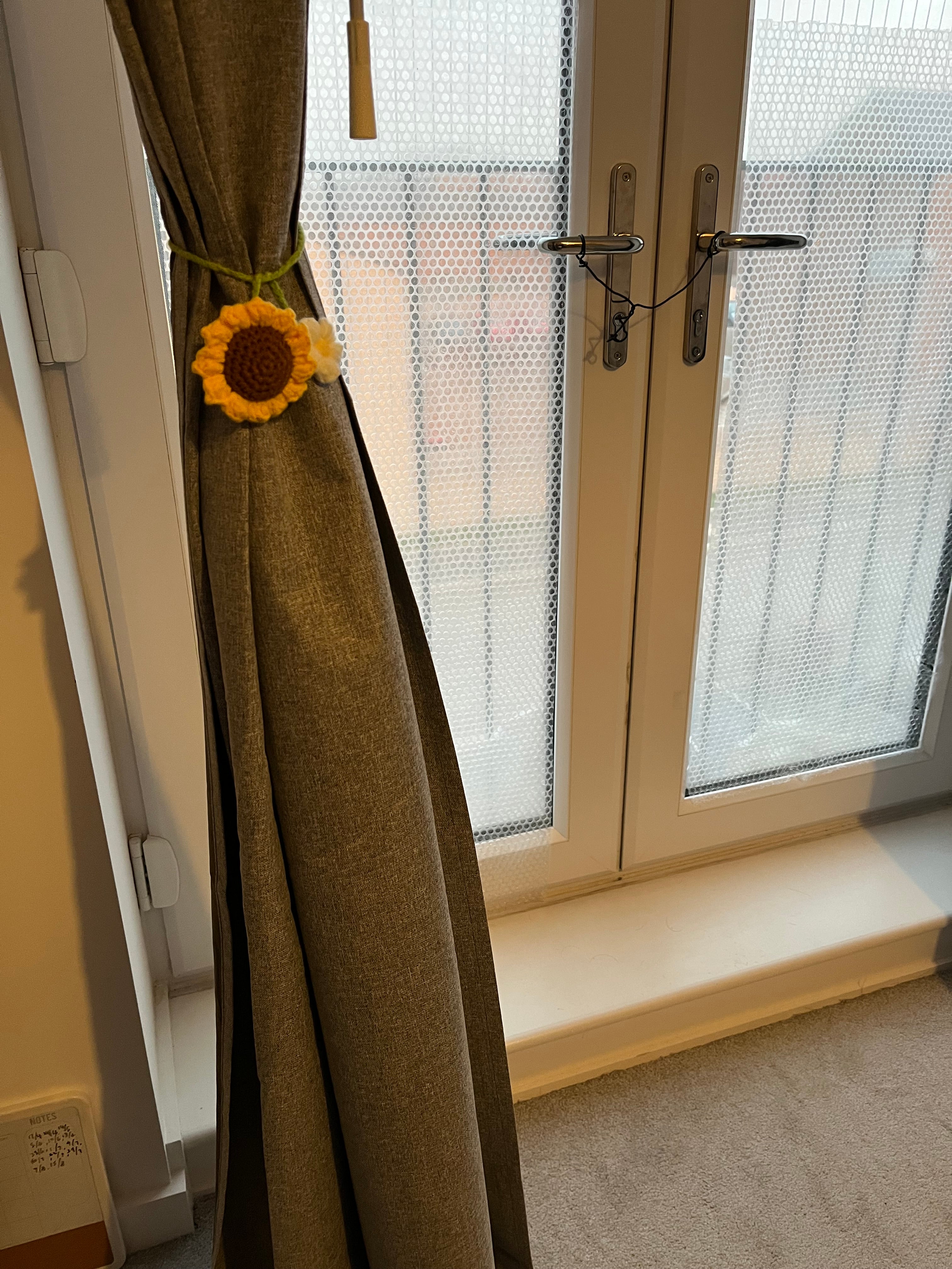 Crochet Bookmark / Curtain Tieback (Multi-Functional)
Sunflower 🌻 | Red Strawberry 🍓 | Pink Strawberry 🍓💗