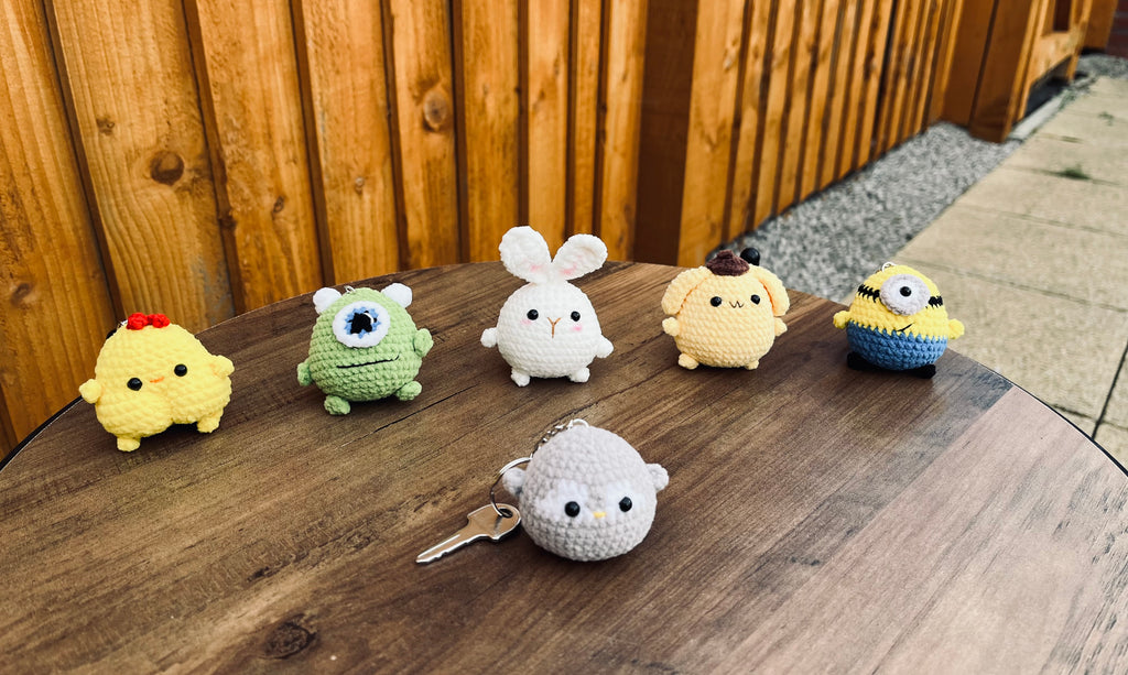 Cute Crochet Character Keyring Collection I /Kawaii Bag Charm, Pompompurin / Mike Wazowski/ Minion / Penguin / Chick/ Bunny