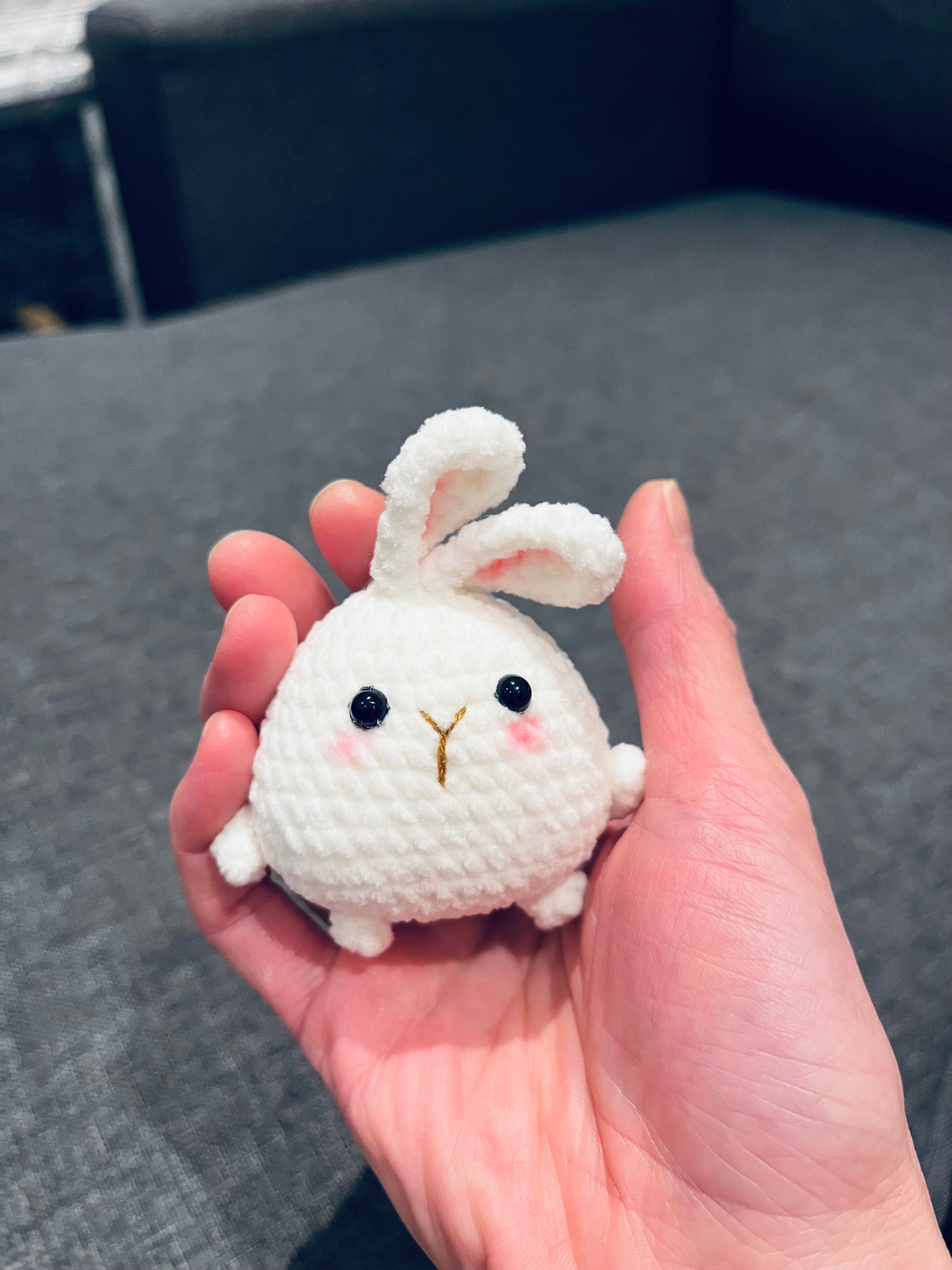 Cute Crochet Character Keyring Collection I /Kawaii Bag Charm, Pompompurin / Mike Wazowski/ Minion / Penguin / Chick/ Bunny