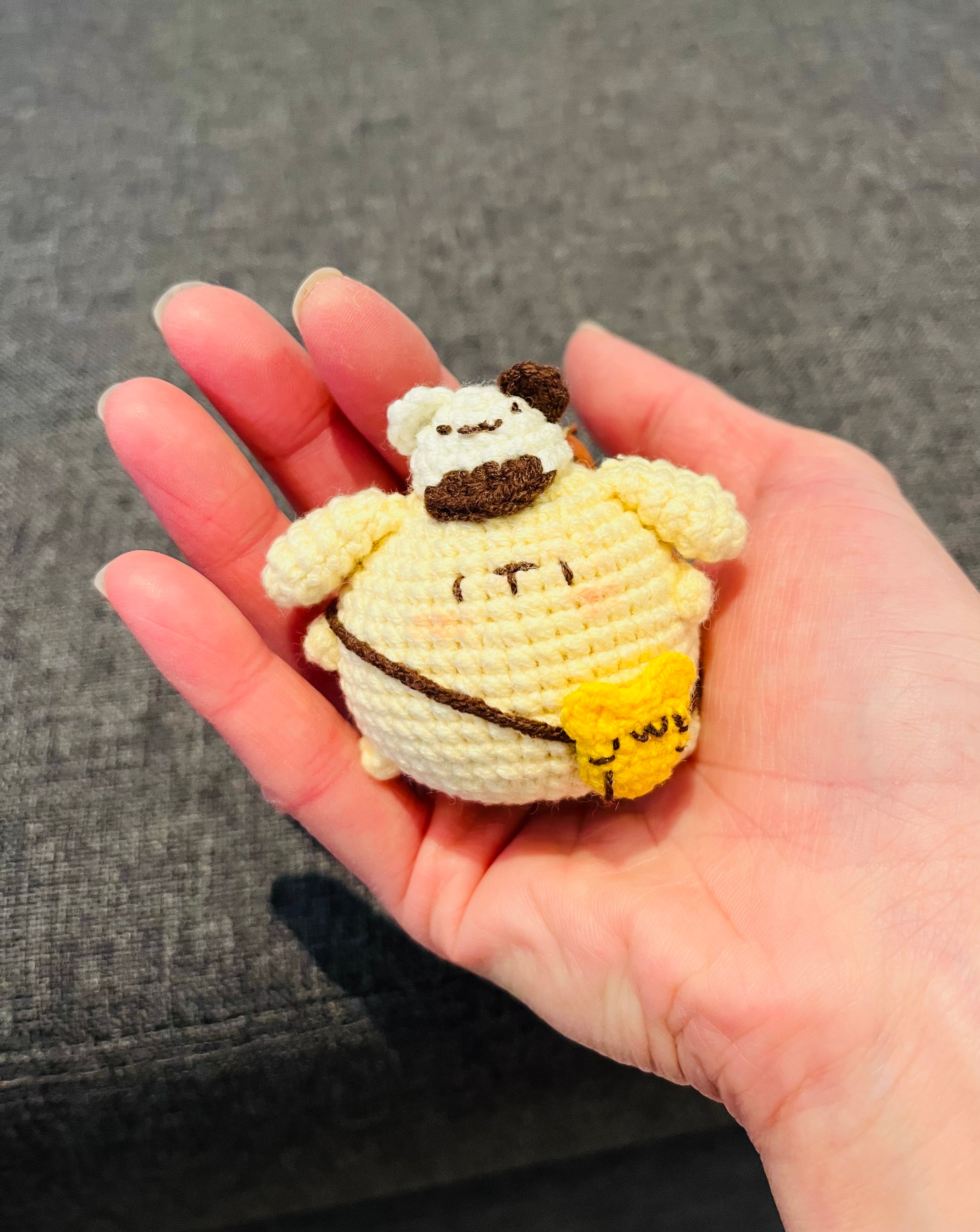 Cute Crochet Character Keyring Collection III/ Kawaii Bag Charm/Winnie the Pooh, Cinnamoroll, Capybara, Piglet, Artist Chick,Cheese Mouse, Pompompurin, Koala