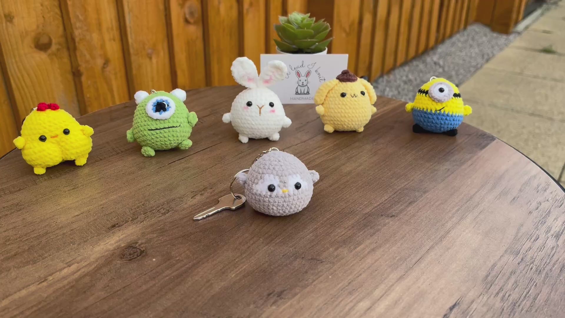 Cute Crochet Character Keyring Collection I /Kawaii Bag Charm, Pompompurin / Mike Wazowski/ Minion / Penguin / Chick/ Bunny